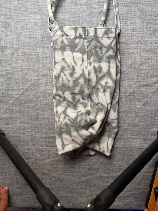 Alo Yoga Large Iconic Shopper Canvas Tote Bag in Grey Tie Dye - Picture 3 of 7
